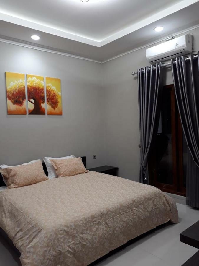 Imperial Villa Syariah Yogyakarta Luaran gambar