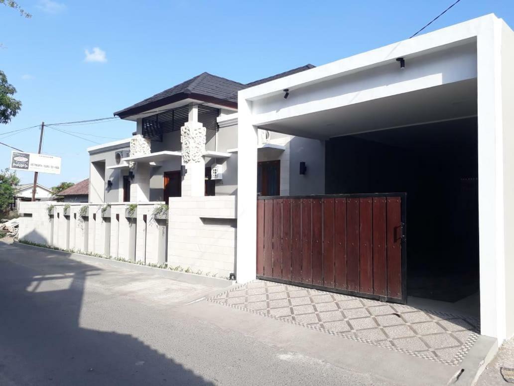 Imperial Villa Syariah Yogyakarta Luaran gambar