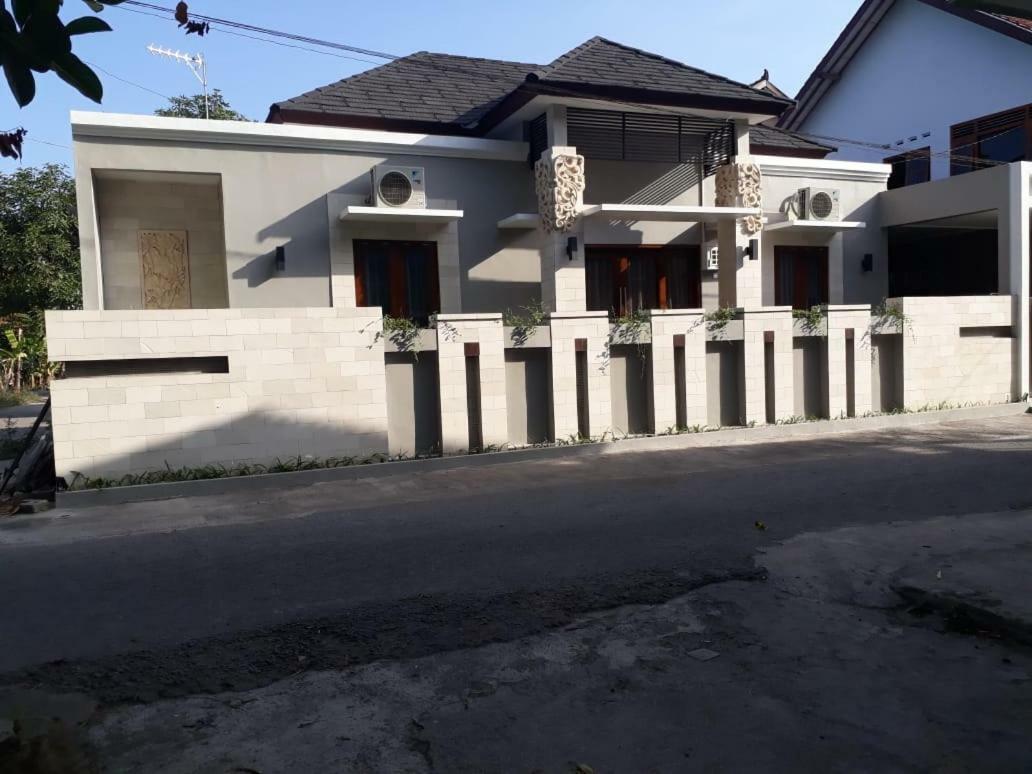 Imperial Villa Syariah Yogyakarta Luaran gambar